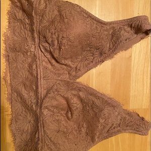 American Eagle bralette